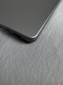 MacBook Pro 14” M2 Space Grey - 3