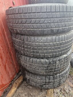 Zimné 215/70R16c - 3