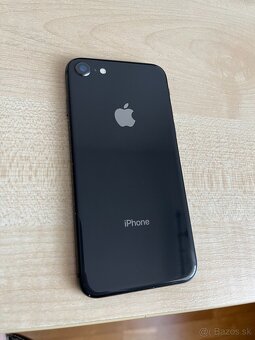 Apple iPhone 8 - 3