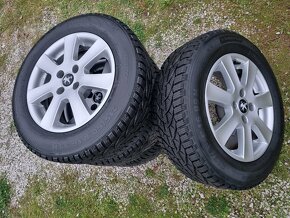 ===215/60 R16===Zimné Nové - 3