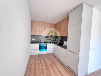 Na predaj 2-izbový byt v štádiu holobytu – 60 m² + balkón 10 - 3