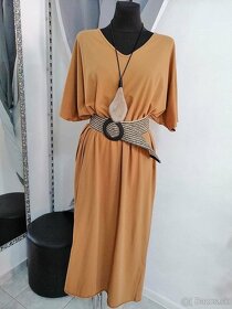 Hnedé šaty uni veľkosť plus opasok - 3