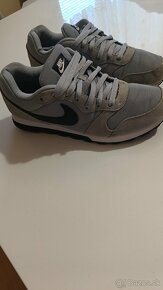 Nike MD Runner 42,5 - 3