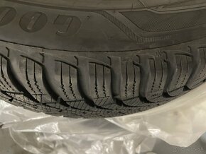 koplety Goodyear ultragrip 9+ 195/60 r16 - 3