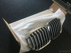 BMW X7 predna mriezka oe 51137454849 - 3