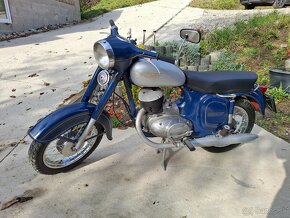 Jawa 250 - 3