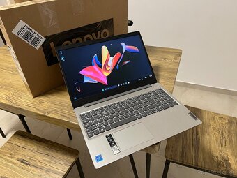 15.6"/Lenovo Notebook/4GB RAM DDR5/128GB NVMe SSD/Intel HD - 3