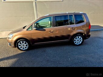 Volkswagen Touran 2.0 tdi Style - 7 Miest - 3