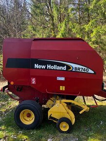 New Holland BR740 - 3