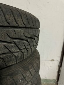 Pneumatiky zimne 195/65 r15 vw - 3