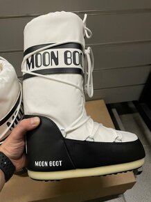 Moon Boot White/Black - 3