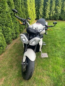 Triumph street triple 675 - 3