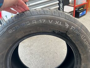 Pneu Uniroyal 235/65 R 17 - 3