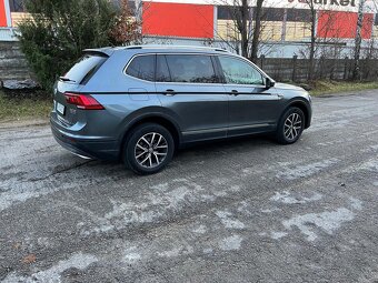 Volkswagen Tiguan Allspace 2.0 TDI Comfortline 4MOTION DSG - 3