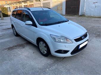 Ford Focus 1.6 Benzín 74kw rok výroby 2010 5st. Manuál - 3