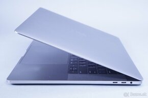 ZÁRUKA/Macbook Pro 15.4" TB/I7 2.9GHZ/16GB RAM/512GB SSD - 3