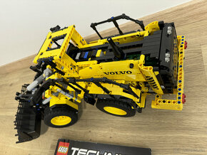 Lego Technic 42030 Volvo L350F Wheel Loader - 3