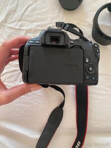 Canon eos 250d 550 e - 3