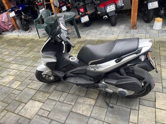 Gilera runner 125 ST - 3