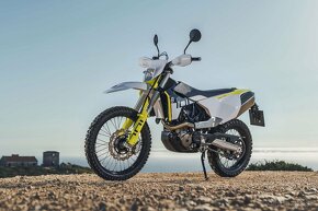 HUSQVARNA ENDURO 701/ 23 - 3