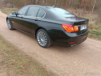 BMW 740xD Noční vidění,ACC,Nez.Topení 199t km 2011 - 3