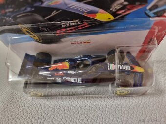 Hot Wheels Red Bull Formula 1 - 3