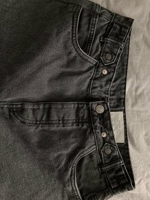 Čierne nohavice a džínsy DISTRIKT a Noisy May - 3