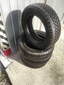 Predám 4ks zimné pneu.185/60R14 Matador dezen 7,0mm - 3