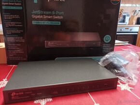 Switch T1500G-8T Gigabit moznost napajat cez PoE - 3