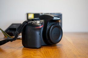 Nikon D3200 - 3