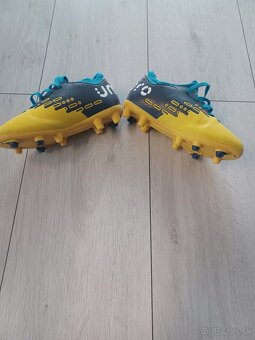 Detske kopacky Umbro 29,5 velkost - 3