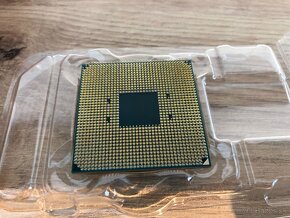 Procesor AMD Ryzen 9 3900X - 3
