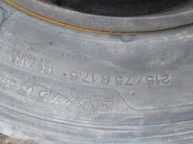 Pneu kola 215/75R17,5 - 3