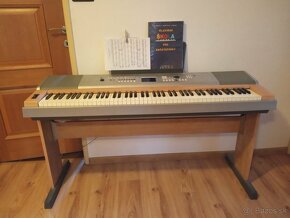 Klavír YAMAHA DGX-630 portable grand - 3