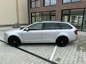 Škoda Octavia Combi 2.0 TDI Elegance/Style DSG - 3