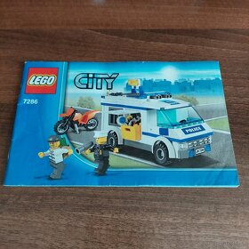 ZĽAVA LEGO CITY 7286 Preprava väzňov - 3