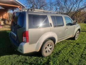 Nissan Pathfinder R51  2,5 dCi - 3