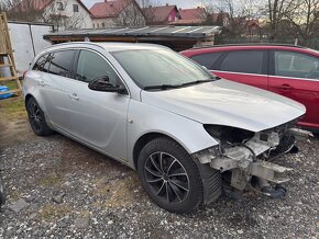 opel insignia - 3