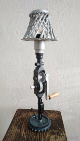 Stolná lampa z vŕtačky - 3