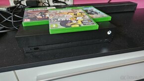 Xbox One X 1TB + joypad a hry - aj výmena - 3