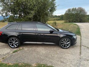 Škoda Superb Combi 2.0 TDI 190k 4x4 Sportline DSG - 3