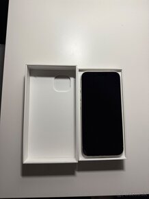 iPhone 13 - 128 GB - 3