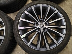 Predám kolesá Škoda Trinity 5x112 R19 235/40 - 3