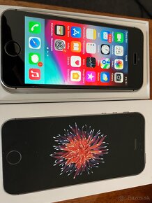 Apple iPhone SE 32GB - Space Gray neblokovany - 3