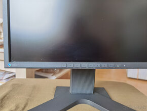 Predám EIZO FlexScan L568 17" LCD monitor - 3