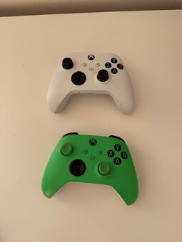 Xbox Series X + 2x ovládač - 3