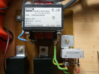 Elektronika do automatických dvierok pre sliepky - 3