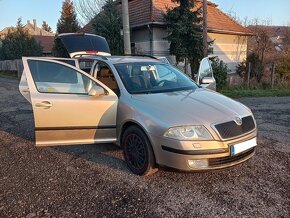 ŠKODA OCTAVIA 2 COMBI 2.0TDI. M6. 103KW - 3