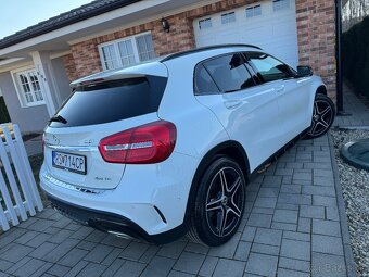 Mercedes-Benz GLA 220d A/T 4-Matic AMG Line - 3