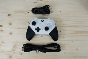 XBOX Series S + Elite Controller V2 - 3